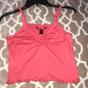 Cute crop top shirt!
